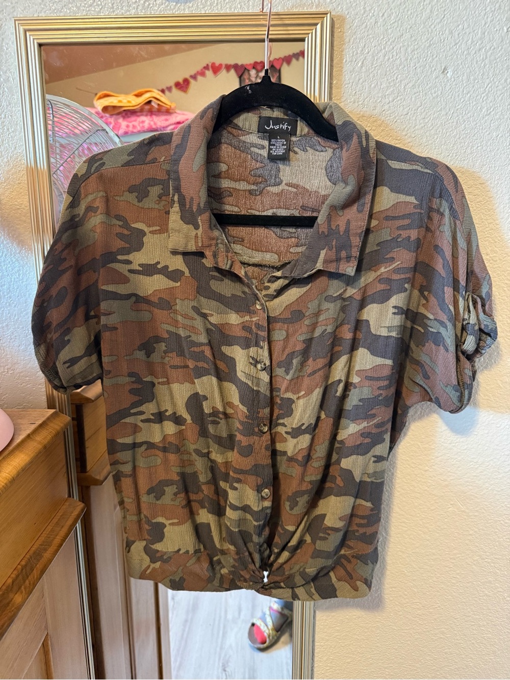 Justify Olive & Brown Camo Button-Front Knot Hem Top